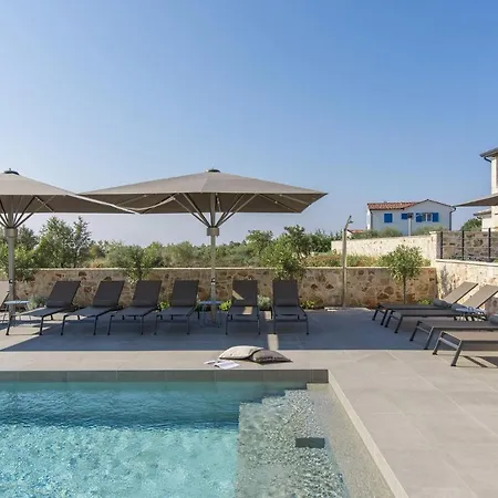 Villa Deluxe Frata