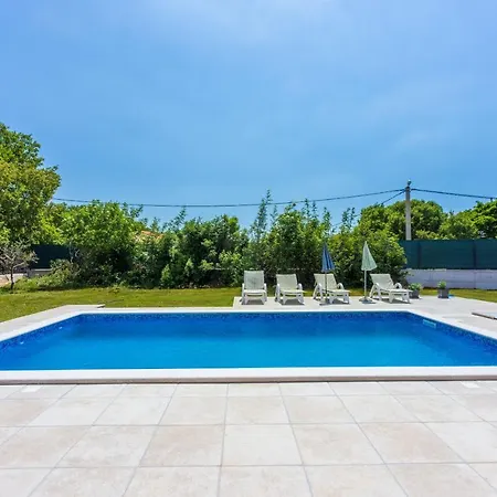 Villa Deluxe Trget
